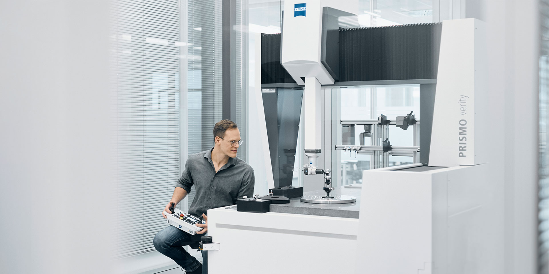 Comienza una nueva era con ZEISS PRISMO verity