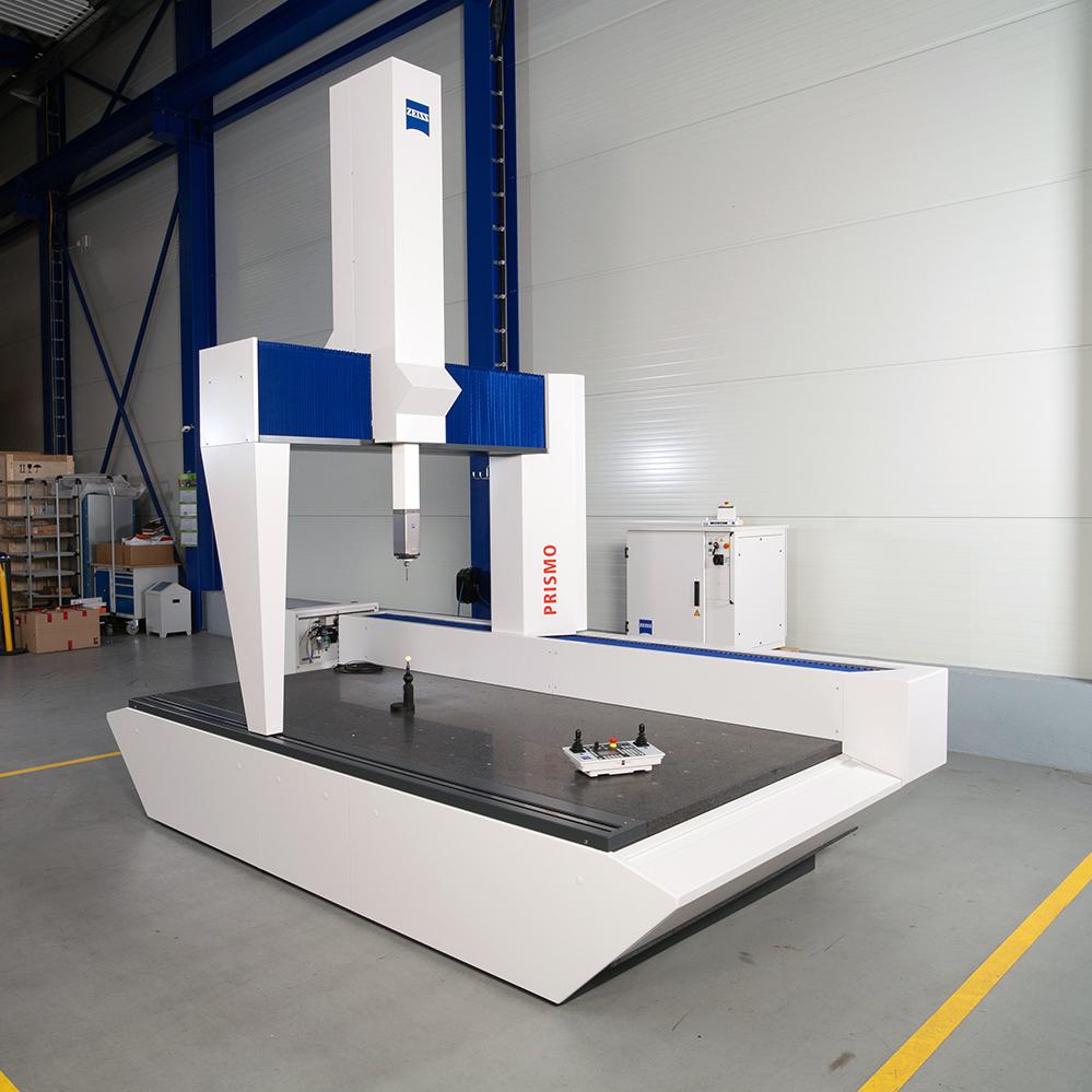 Una vez finalizado el proceso, la máquina de medición de coordenadas ZEISS Originals se entrega a su nuevo propietario.
