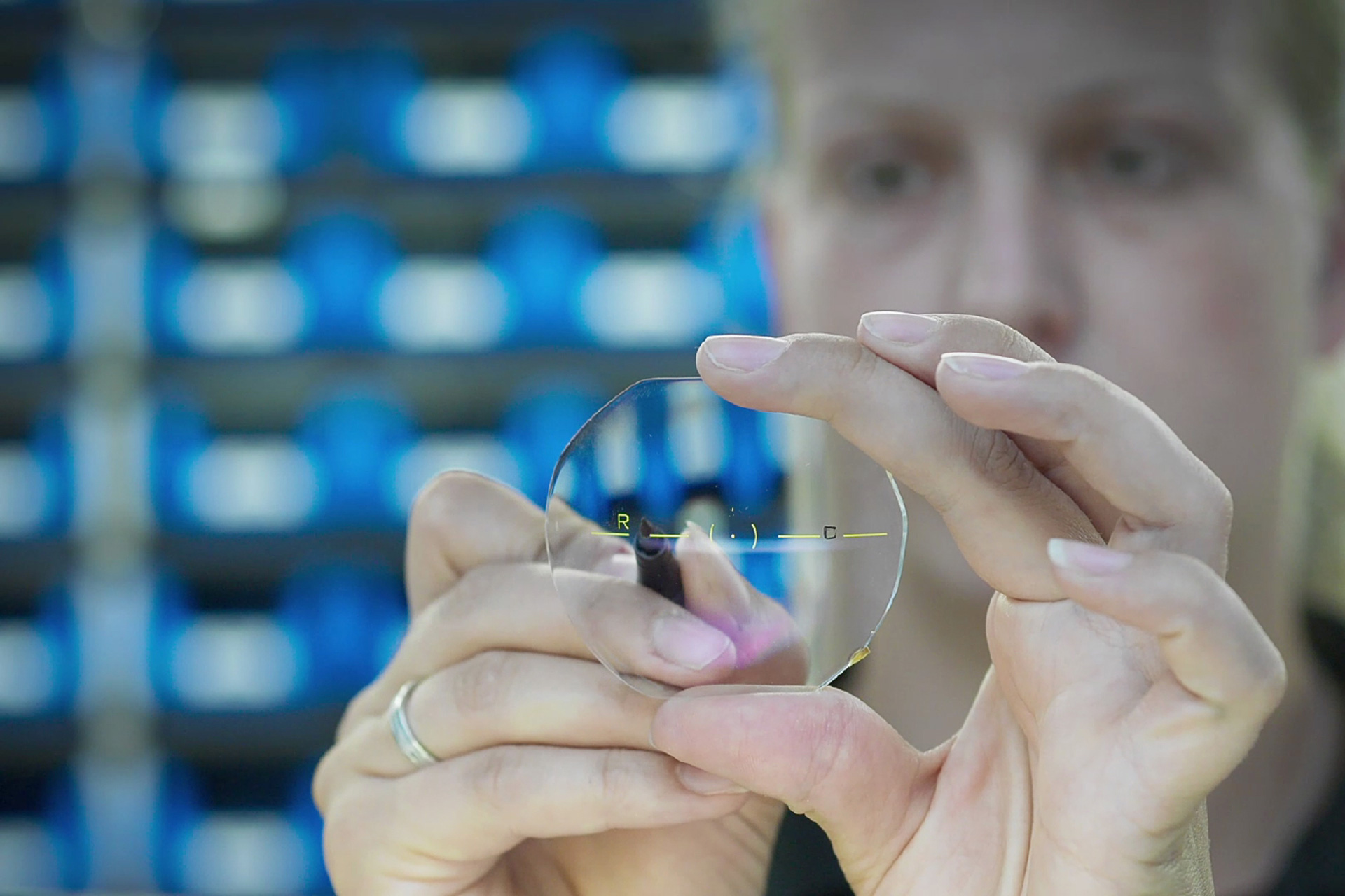 ¿Cómo se fabrican los lentes oftálmicos?